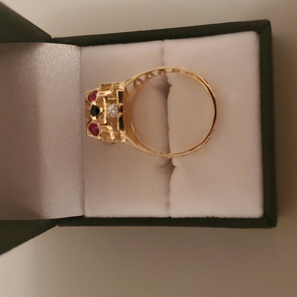 Ring - Picture 2 of 6